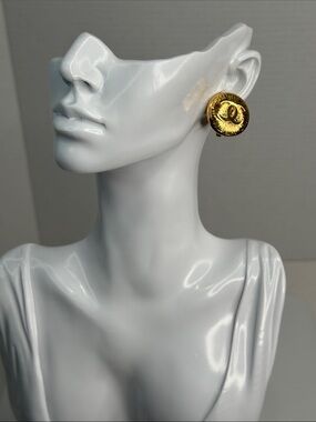 Vintage Chanel 1994 CC Logo Clip-On Earrings Gold Tone Sunburst Round